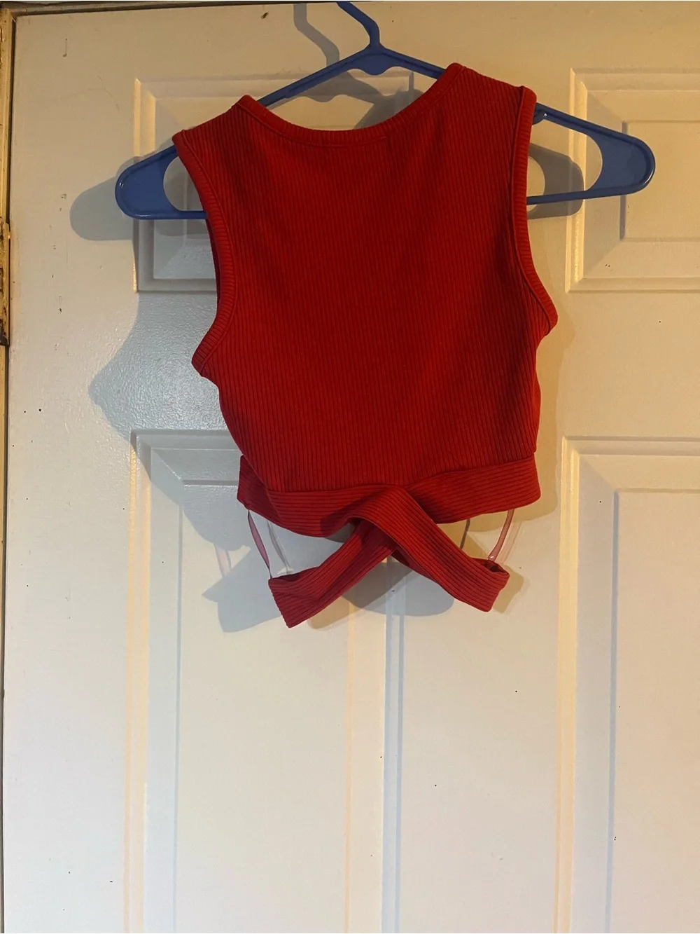Red Ribbed Tie-Front Crop Tank Top - Picture 2 of 3
